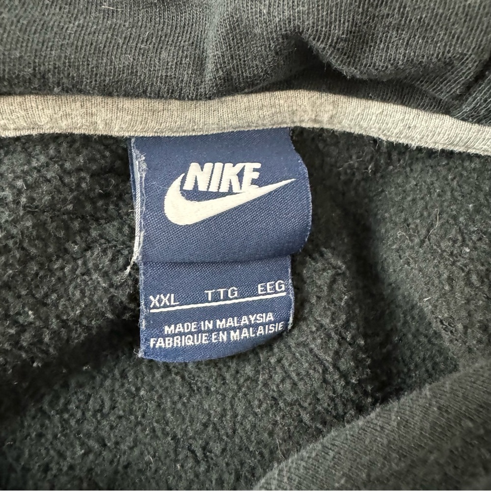 Nike Club Pullover Sweatshirt Hoodie Jacket Swoosh Logo Big Front Black Red - Picture 12 of 12